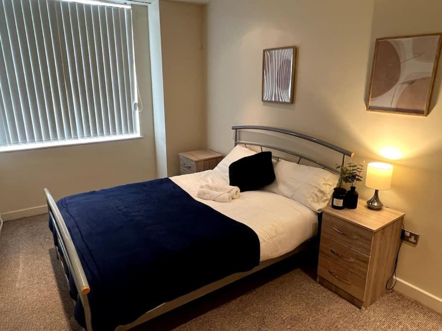 Entire Flat, 2 Bedroom & 2 Bathrooms In เบอร์มิงแฮม ภายนอก รูปภาพ